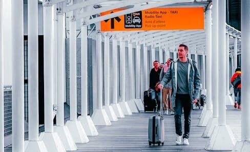 How to Book a Reliable Chauffeur for Airport Pickups