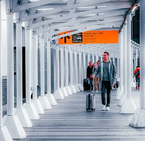 How to Book a Reliable Chauffeur for Airport Pickups